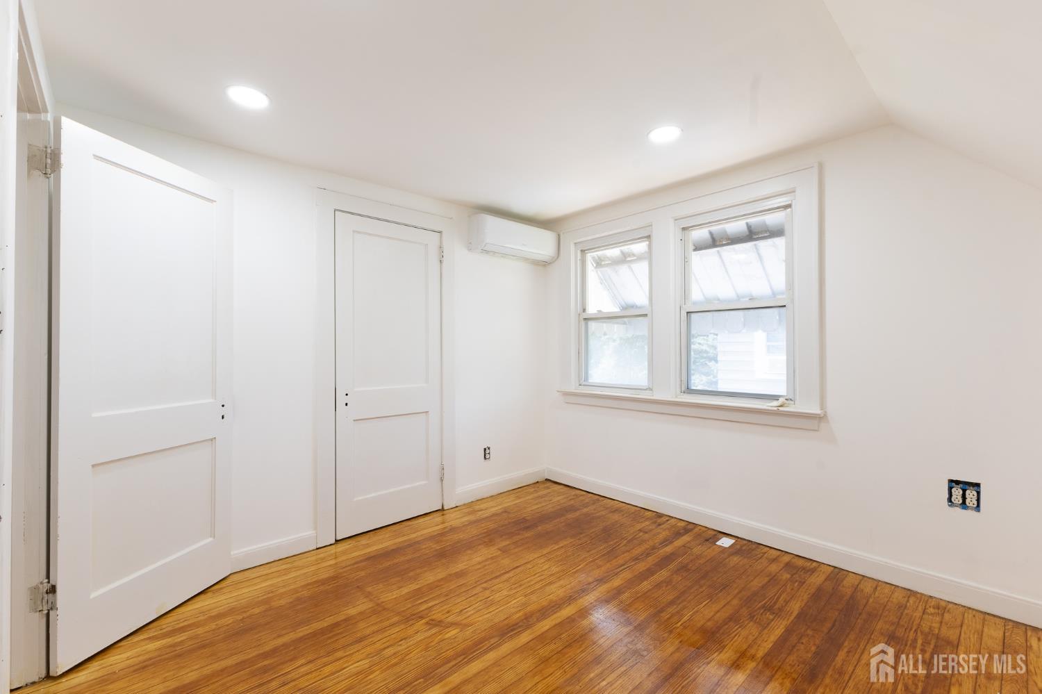 18 Cypress Street Carteret NJ 07008