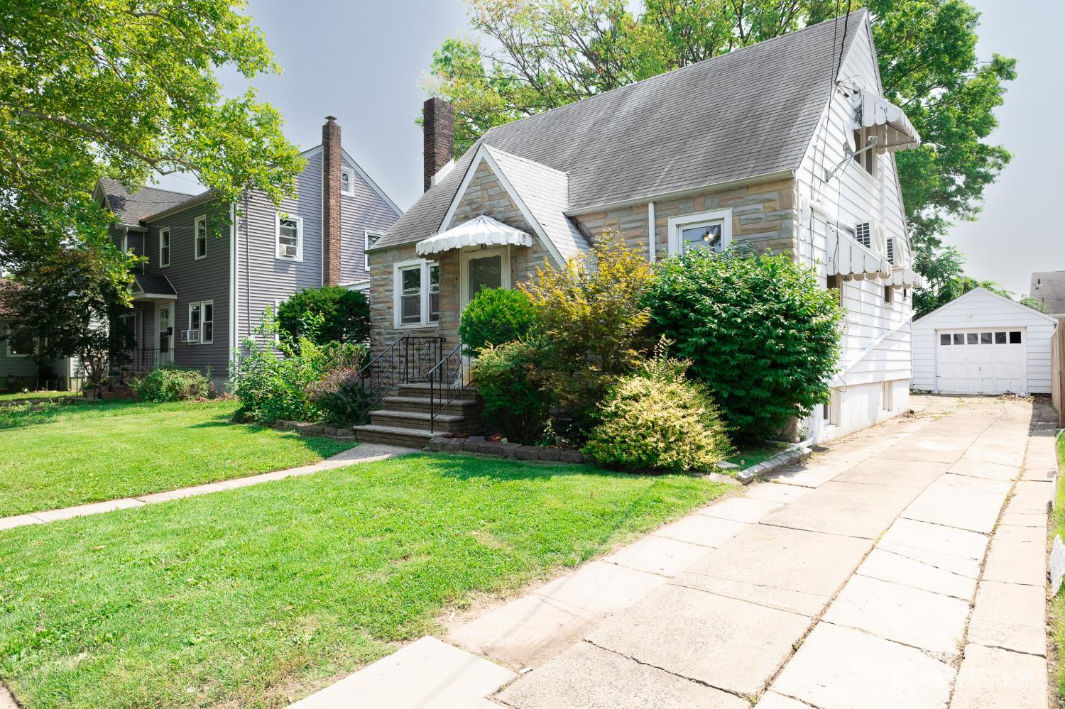 18 Cypress Street Carteret NJ 07008