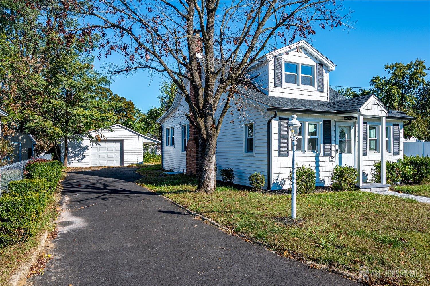 12 White Street Middletown NJ 07748