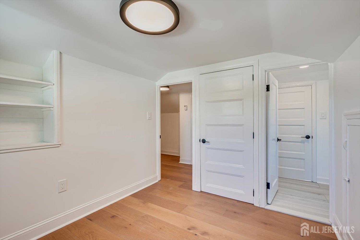 12 White Street Middletown NJ 07748