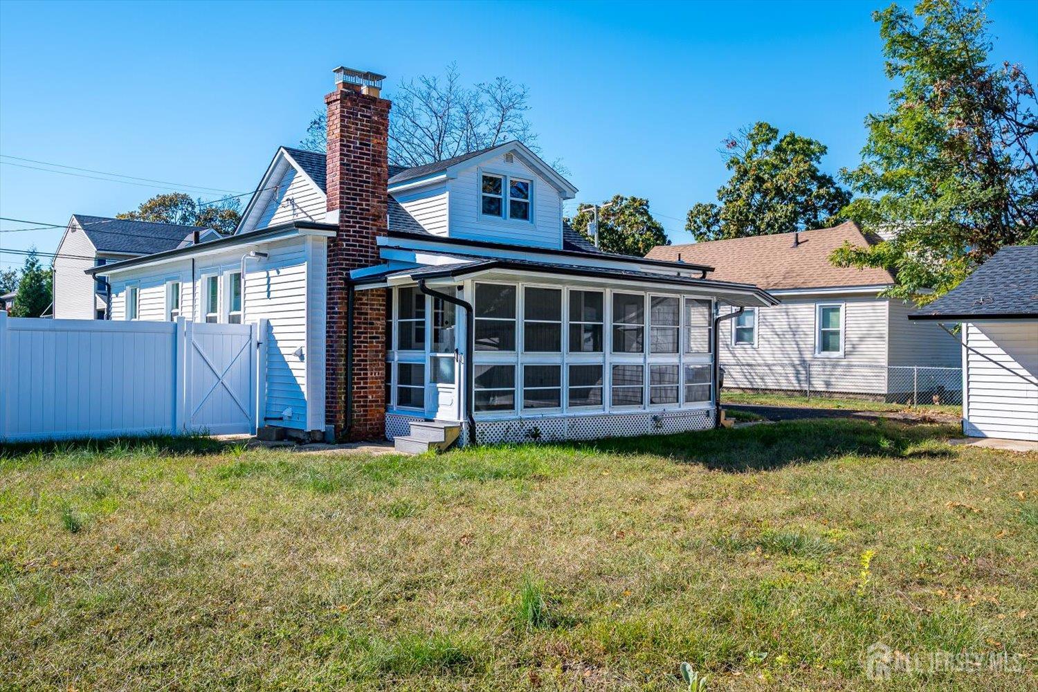 12 White Street Middletown NJ 07748