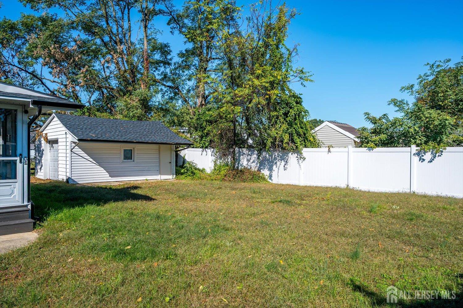 12 White Street Middletown NJ 07748
