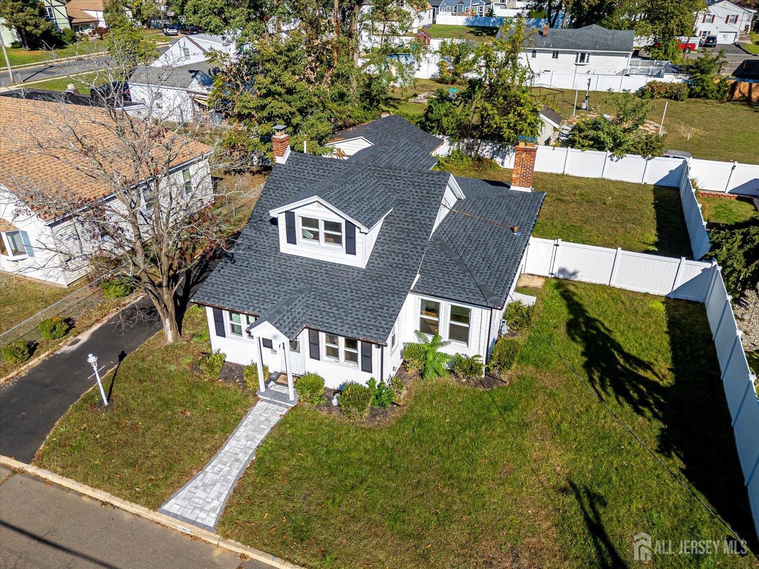 12 White Street Middletown NJ 07748