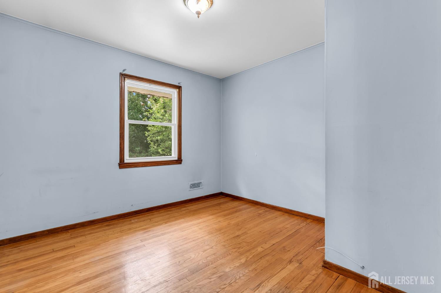 13 Burnham Road East Brunswick NJ 08816