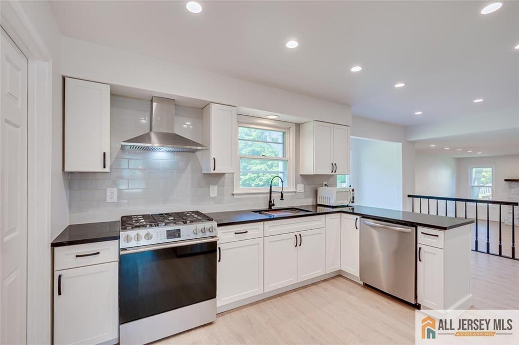 23 Amherst Way West Windsor NJ 08550