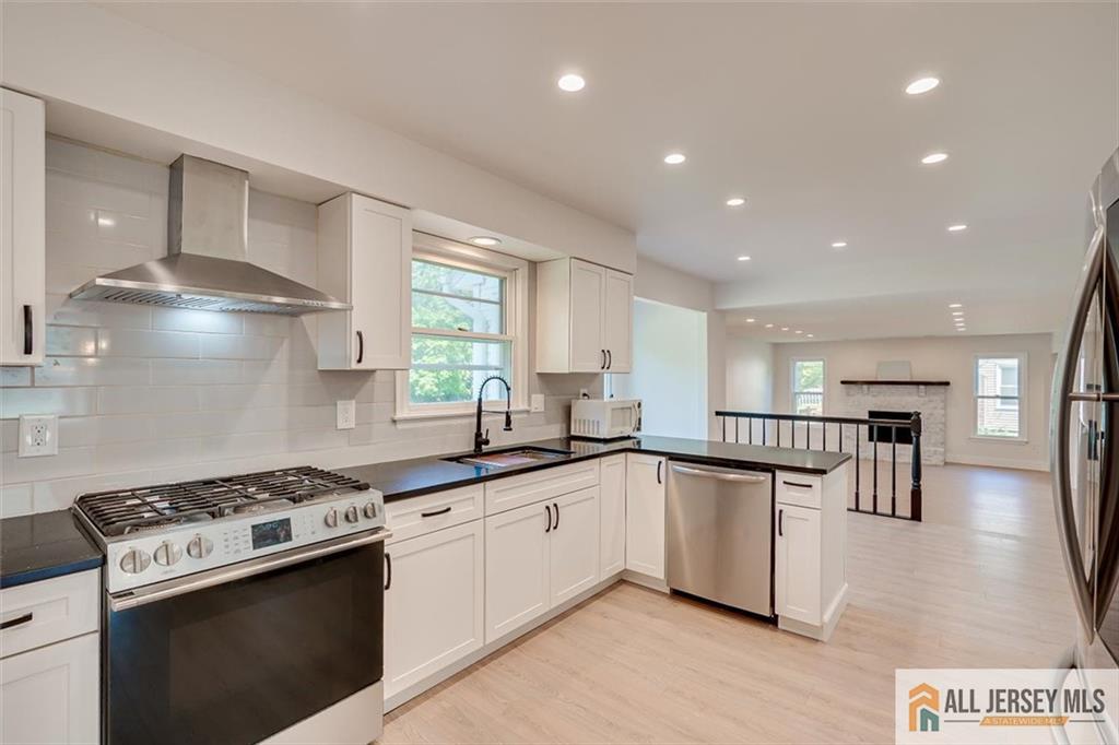 23 Amherst Way West Windsor NJ 08550