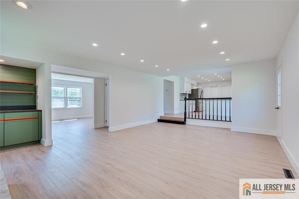 23 Amherst Way West Windsor NJ 08550