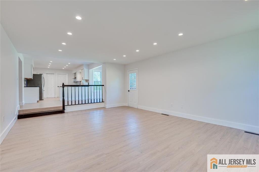 23 Amherst Way West Windsor NJ 08550