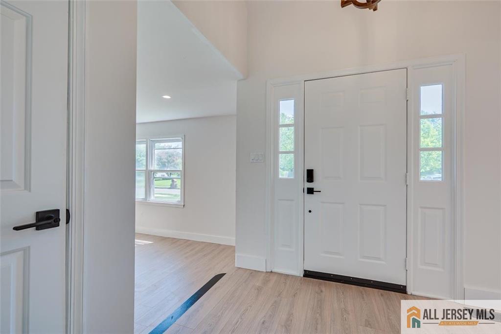 23 Amherst Way West Windsor NJ 08550