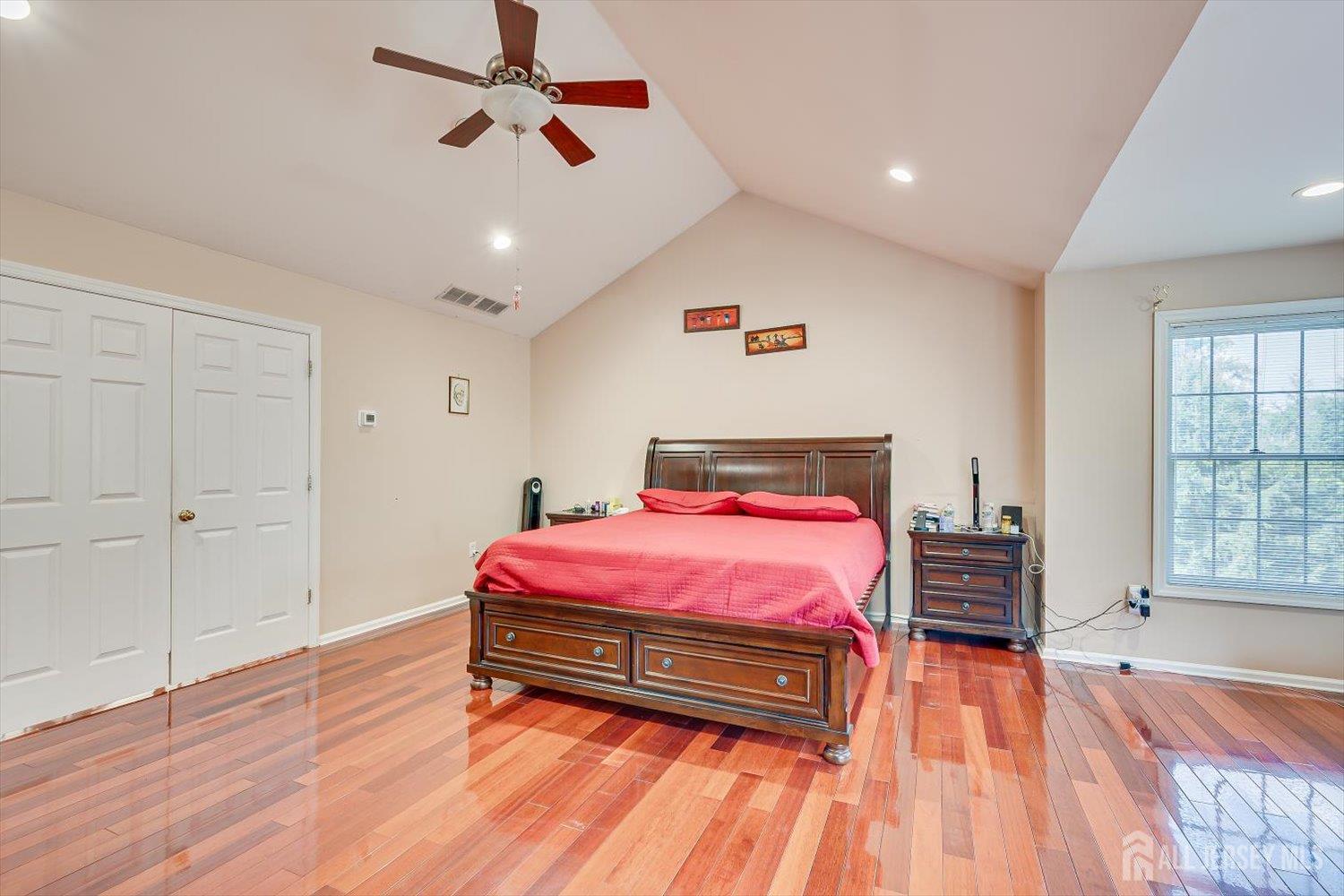 8 Mcbride Way Bridgewater NJ 08807