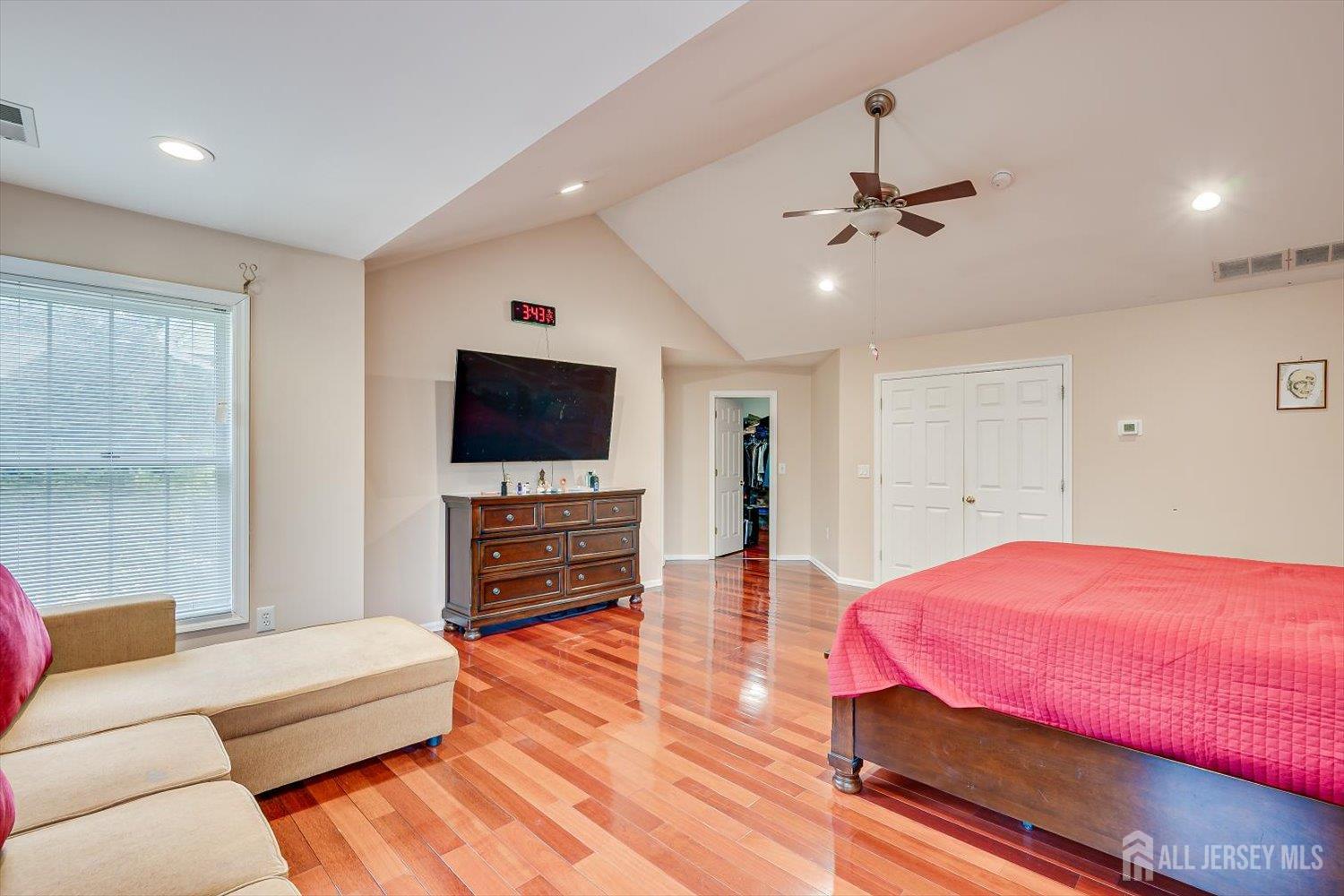 8 Mcbride Way Bridgewater NJ 08807