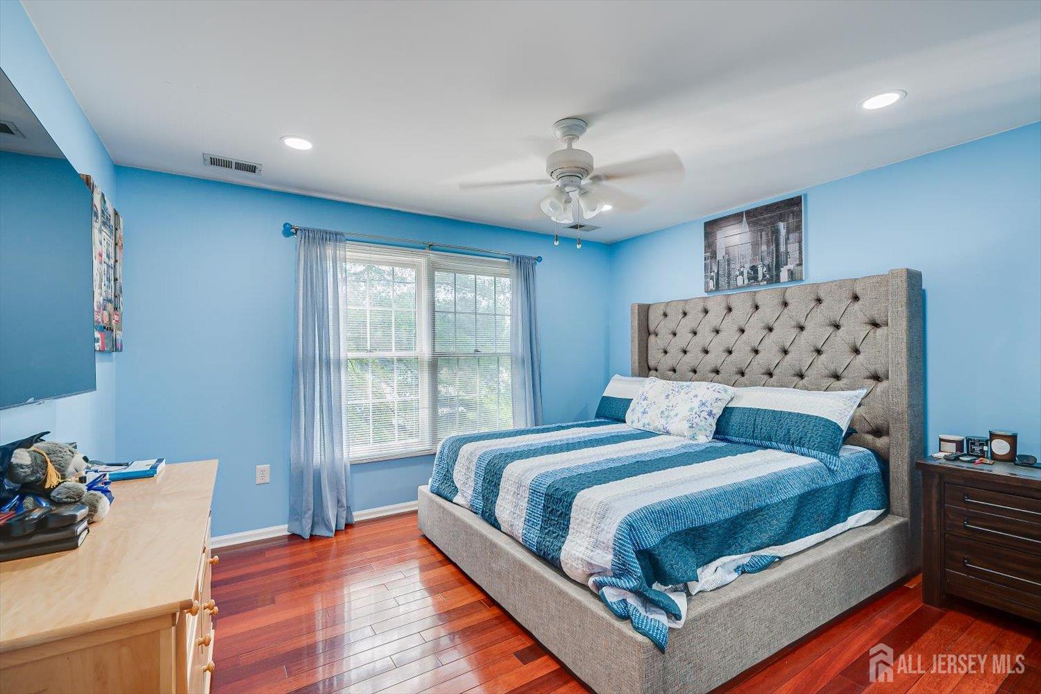 8 Mcbride Way Bridgewater NJ 08807
