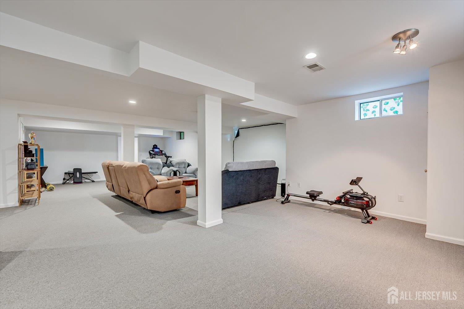 8 Mcbride Way Bridgewater NJ 08807