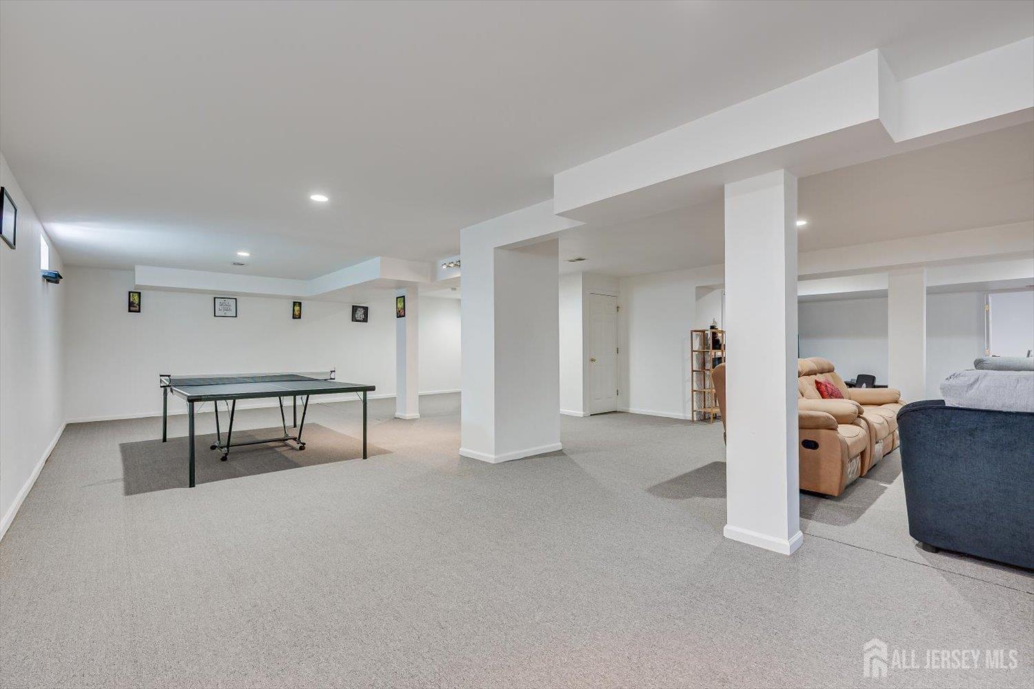 8 Mcbride Way Bridgewater NJ 08807