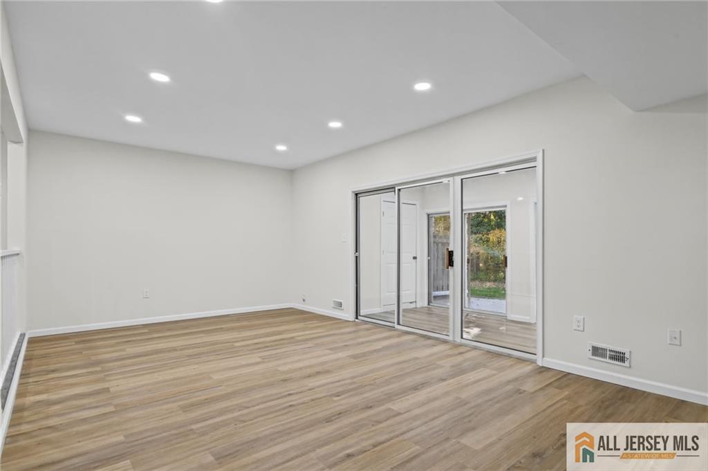 275 Constitution Circle North Brunswick NJ 08902