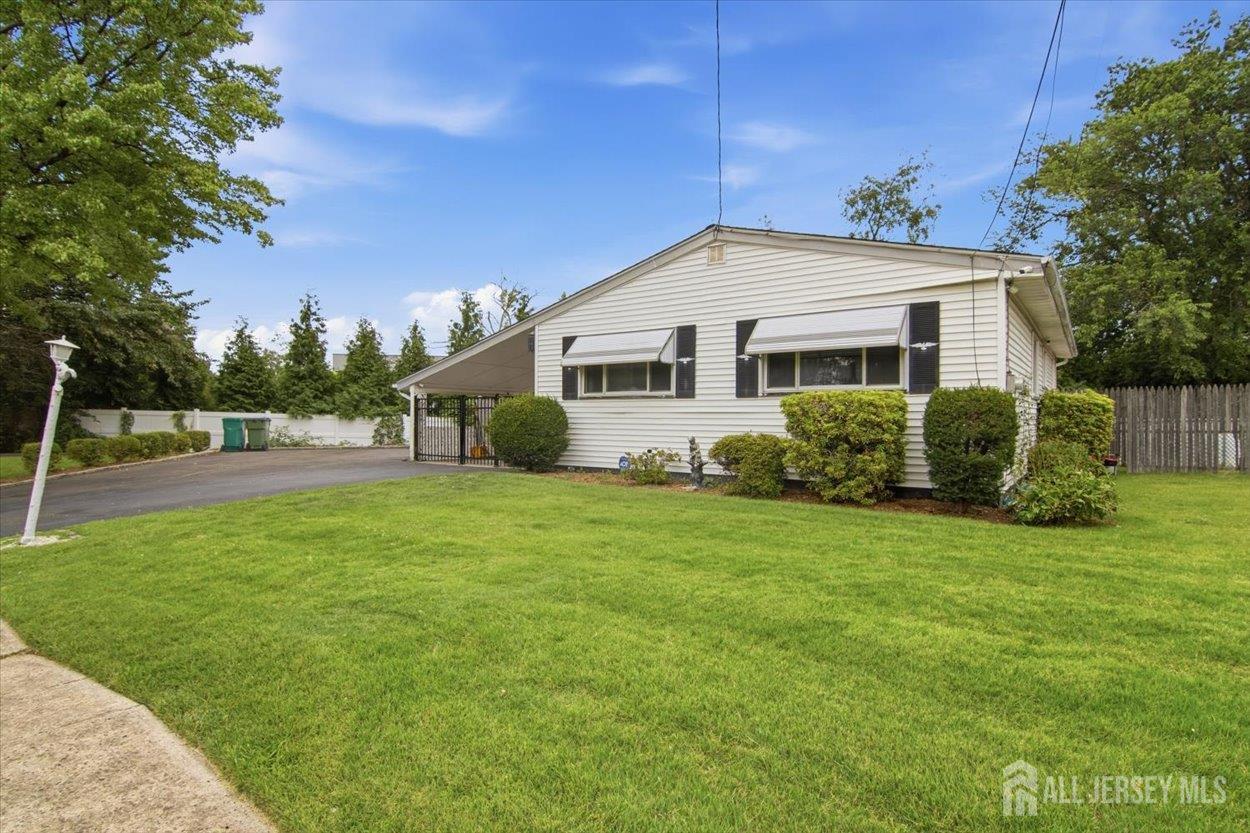 15 Bonham Drive Edison NJ 08837