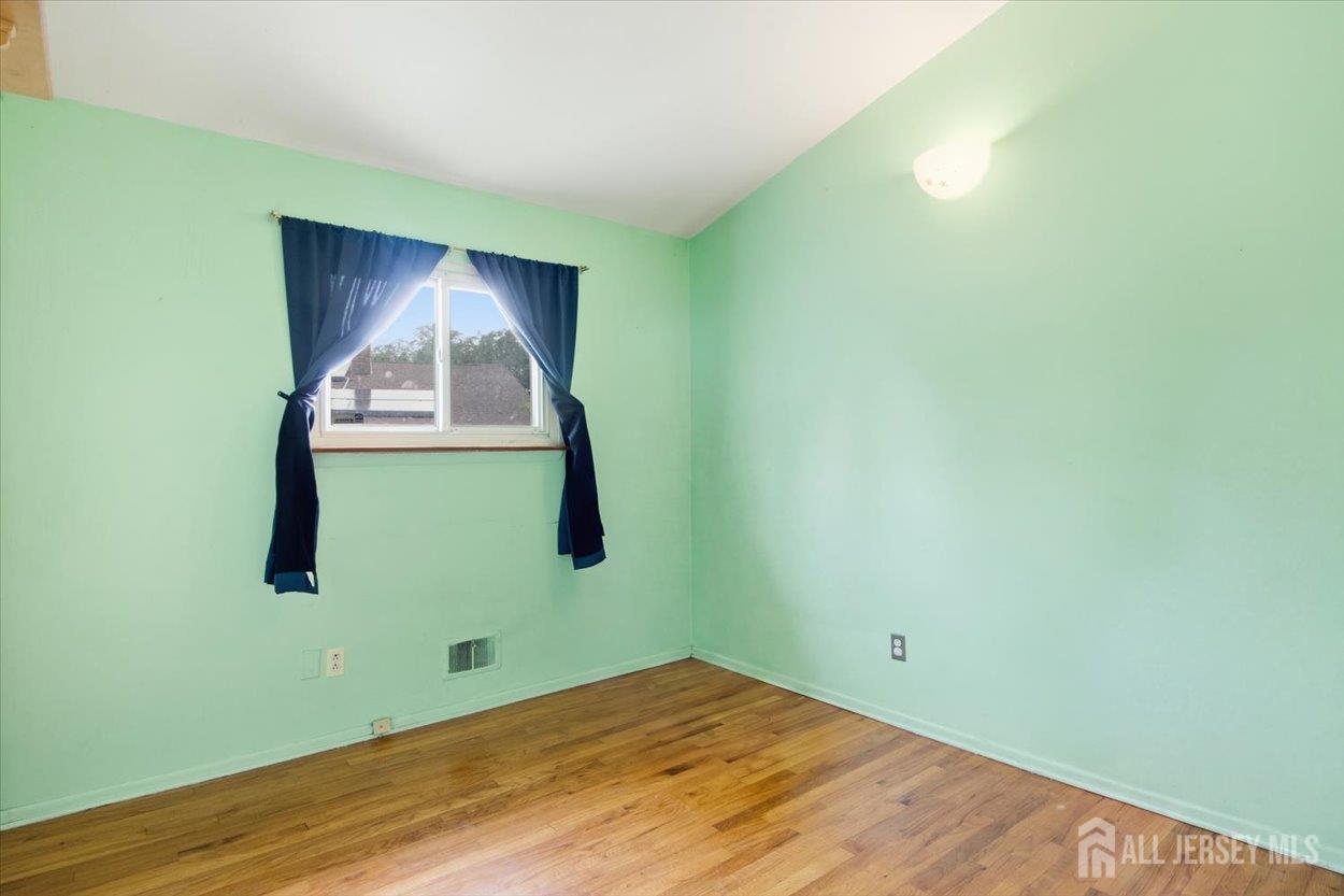 15 Bonham Drive Edison NJ 08837
