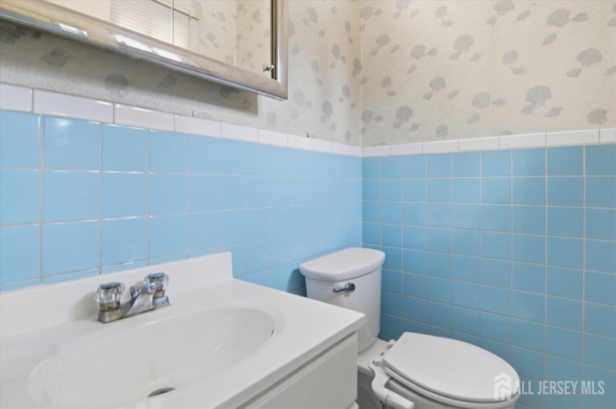 15 Bonham Drive Edison NJ 08837