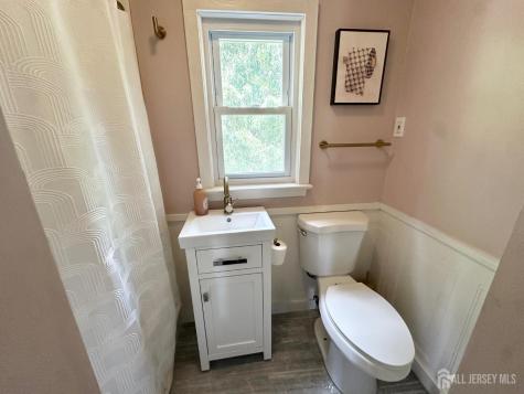 303 Stephenson Avenue Middlesex NJ 08845
