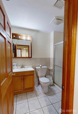33 W Park Avenue Avenel NJ 07001