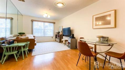 9 Wilmbelton Court Edison NJ 08820