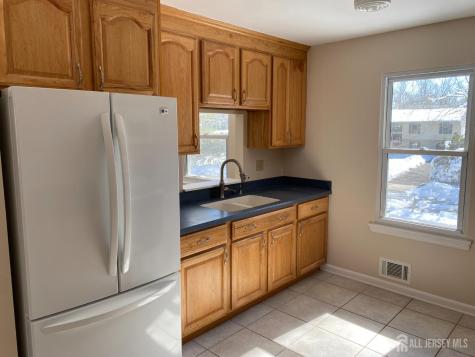 4 Linden Lane S Plainsboro NJ 08536