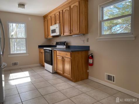 4 Linden Lane S Plainsboro NJ 08536