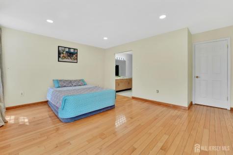 88 W Countryside Drive South Brunswick NJ 08540