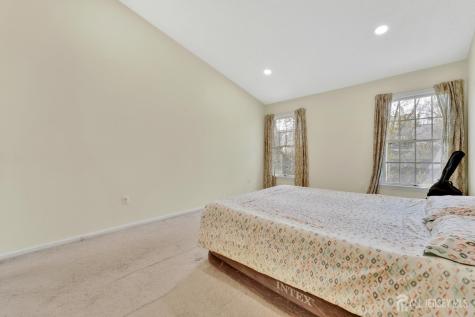 88 W Countryside Drive South Brunswick NJ 08540