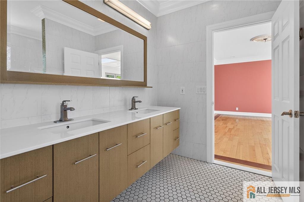 381 Monmouth Road Freehold Twp NJ 07728