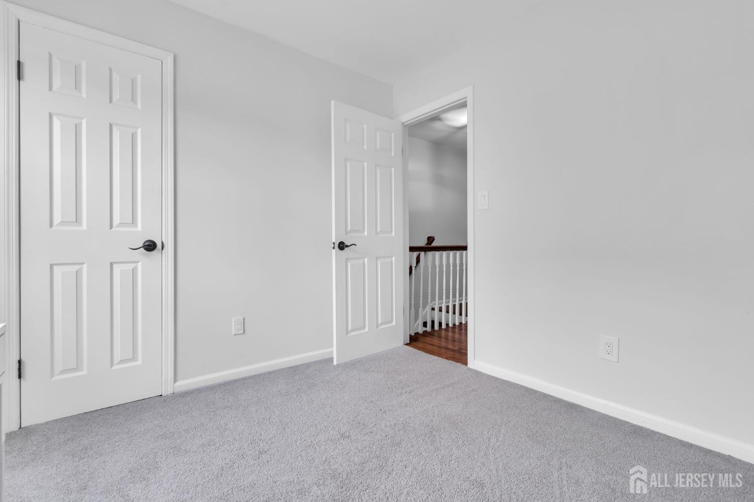 14 Dumont Round Hillsborough NJ 08844