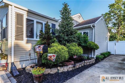 80 Elm Street Spotswood NJ 08884