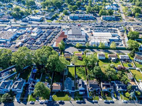 320 Demorest Avenue Avenel NJ 07001