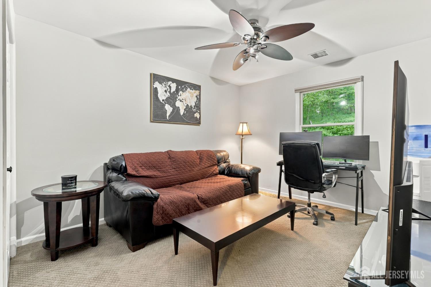 20 Parkside Drive Spotswood NJ 08884