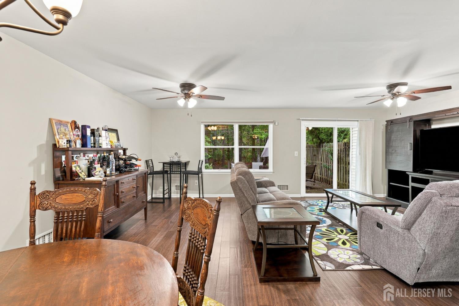 20 Parkside Drive Spotswood NJ 08884