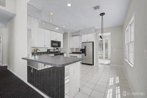 17 Umberland Place Monroe NJ 08831
