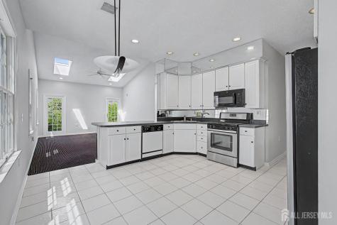 17 Umberland Place Monroe NJ 08831