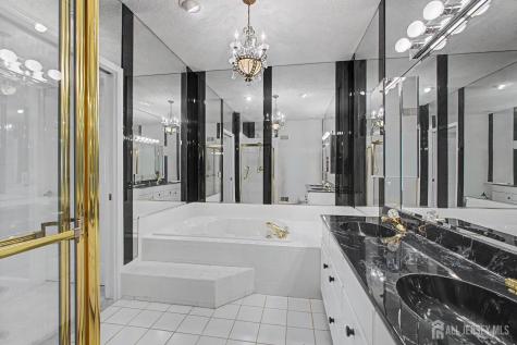 17 Umberland Place Monroe NJ 08831
