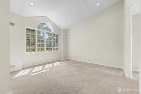 17 Umberland Place Monroe NJ 08831