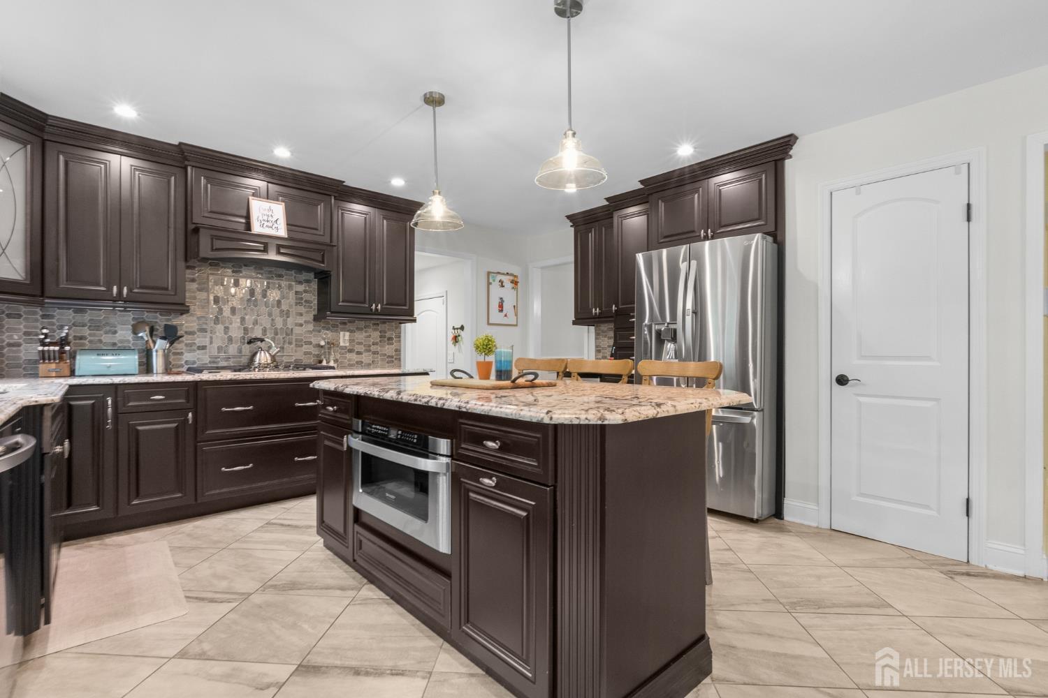 5 Brookside Circle Marlboro NJ 07746