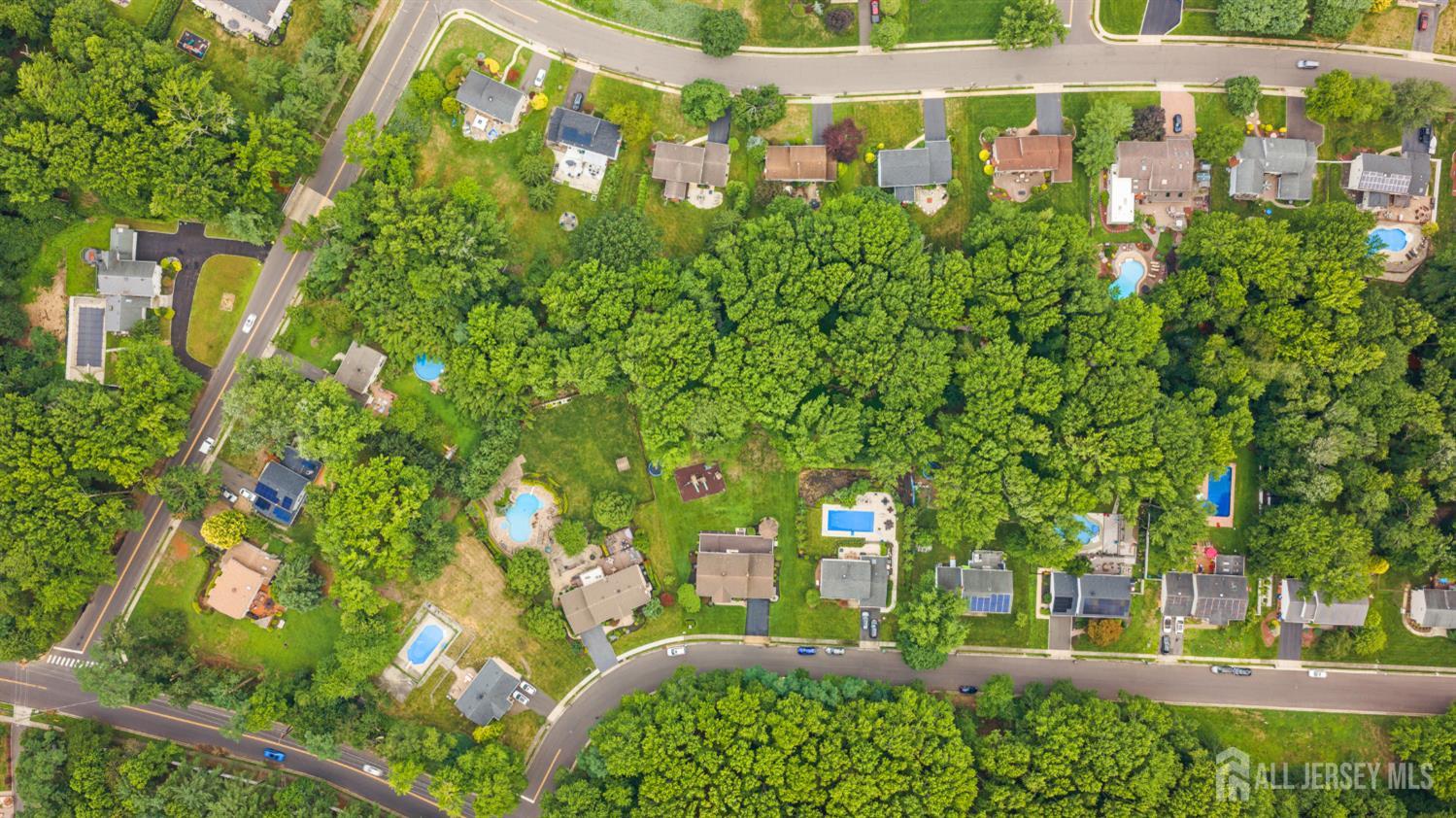 5 Brookside Circle Marlboro NJ 07746