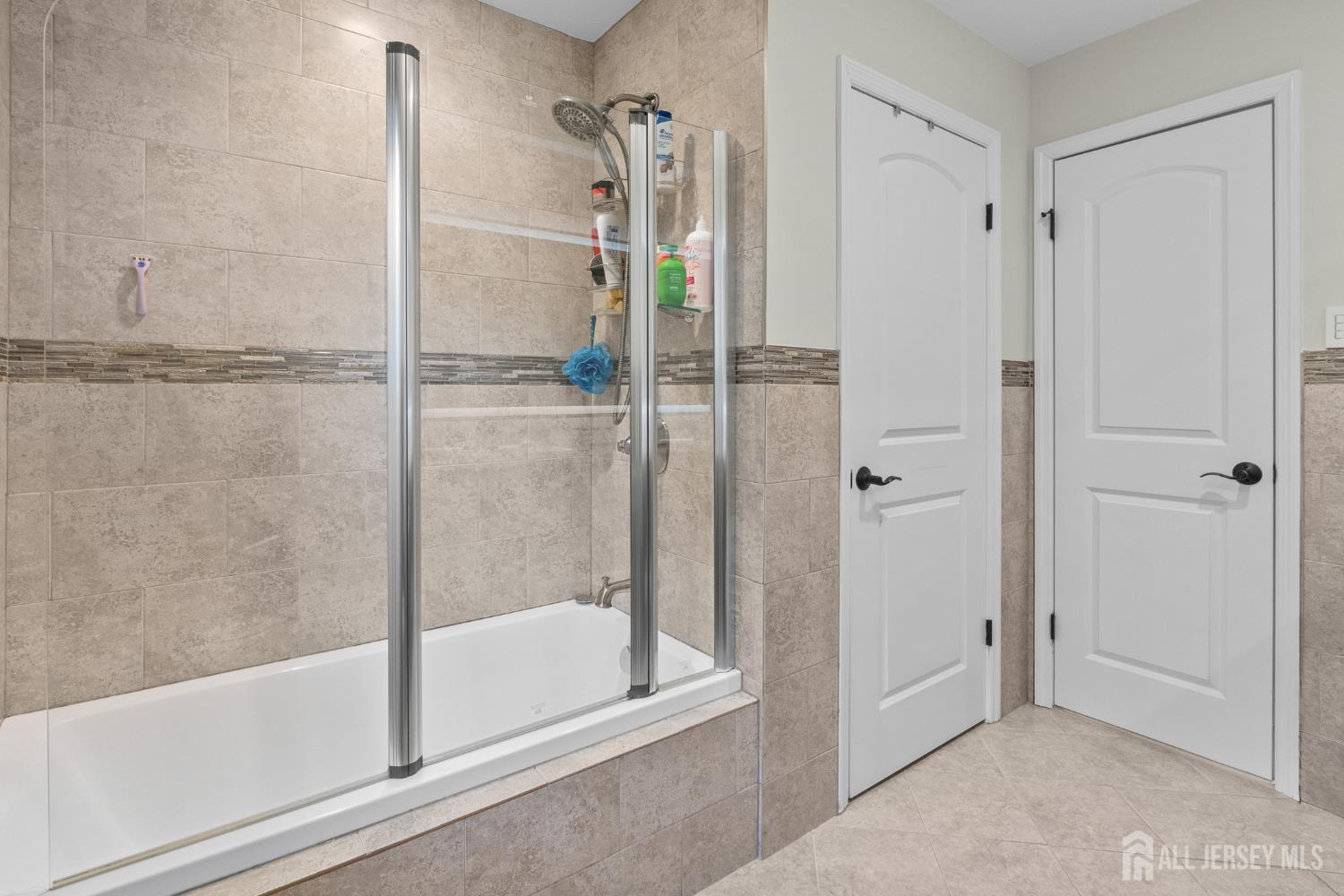 5 Brookside Circle Marlboro NJ 07746
