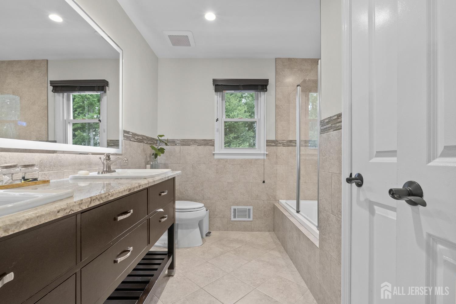 5 Brookside Circle Marlboro NJ 07746