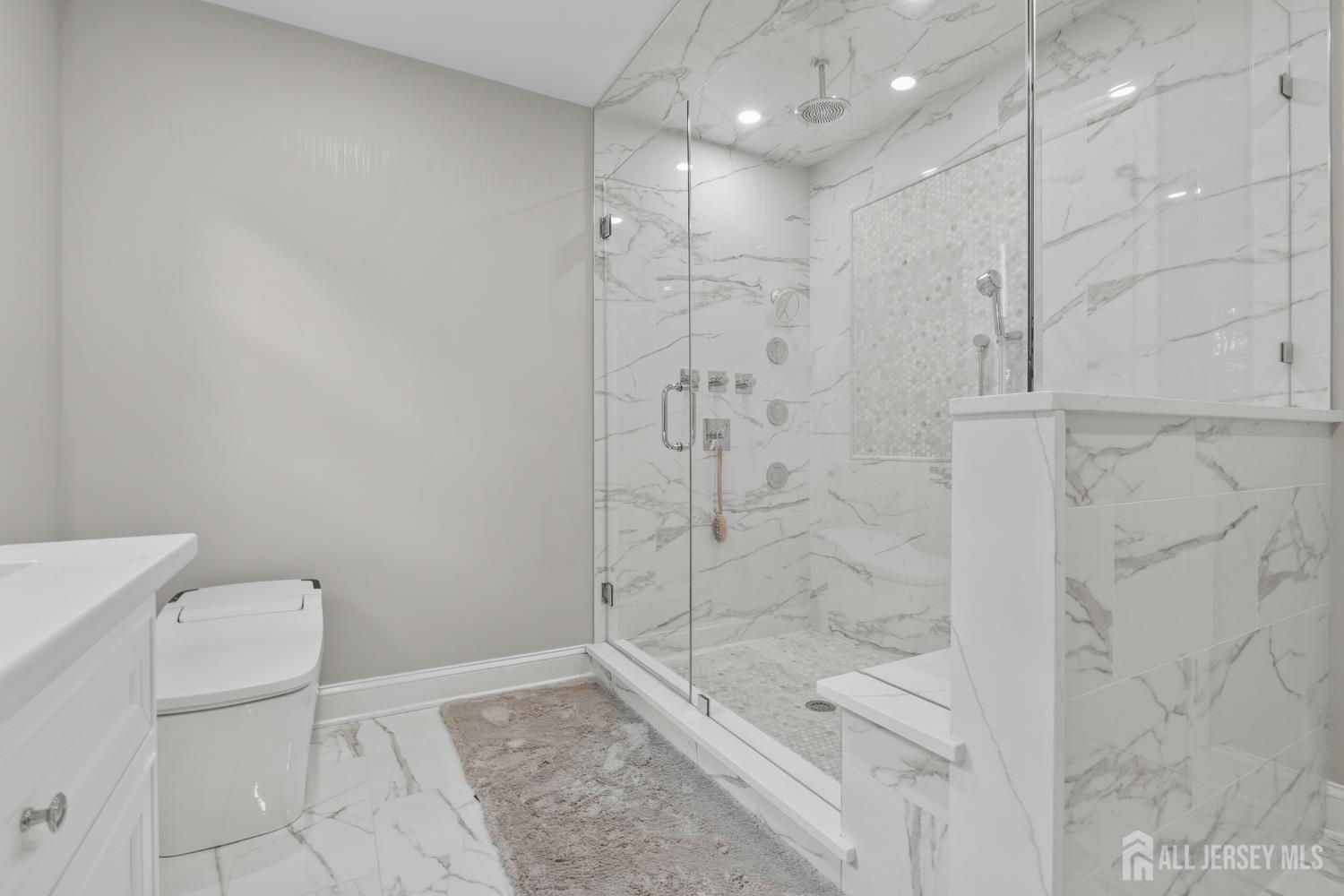 5 Brookside Circle Marlboro NJ 07746