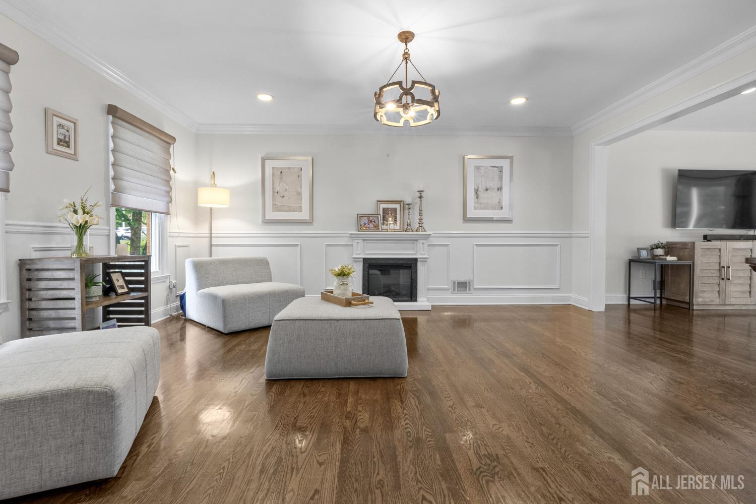5 Brookside Circle Marlboro NJ 07746