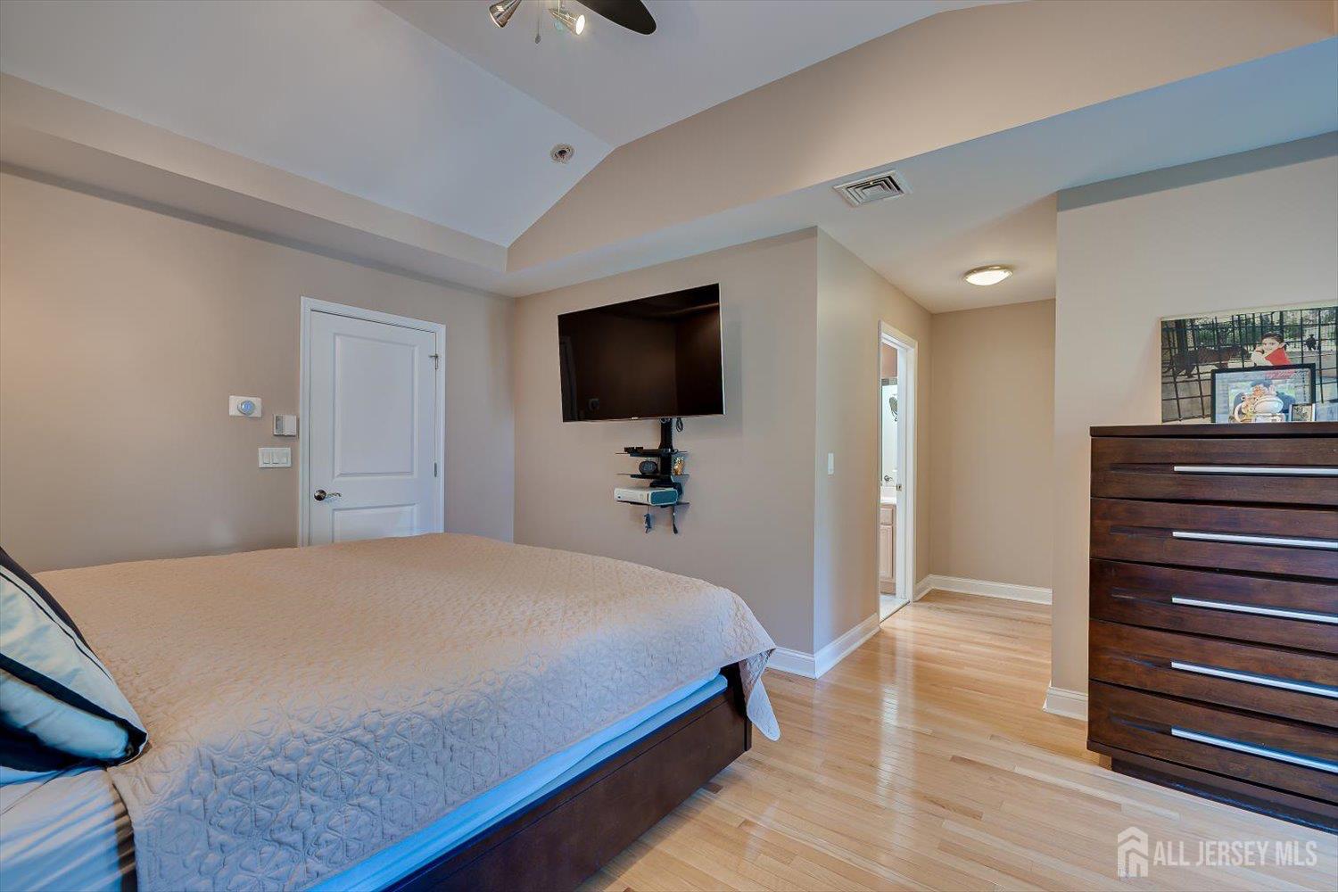 18 Lincoln Avenue Highland Park NJ 08904