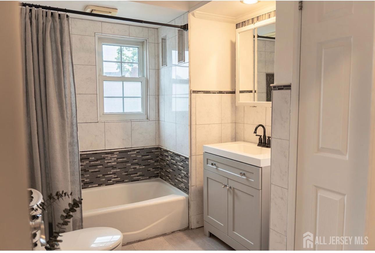 314 N Michigan Avenue Kenilworth NJ 07033