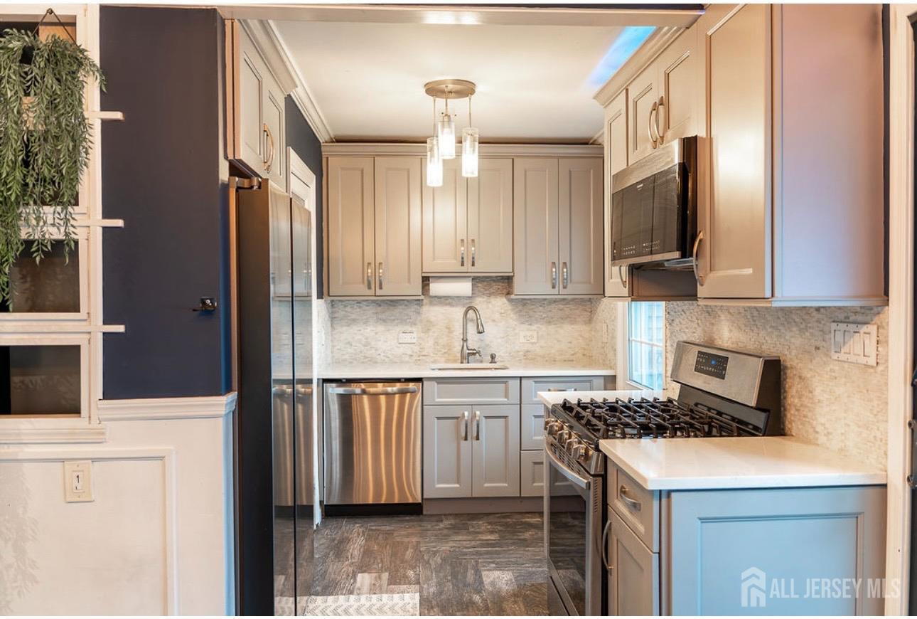 314 N Michigan Avenue Kenilworth NJ 07033