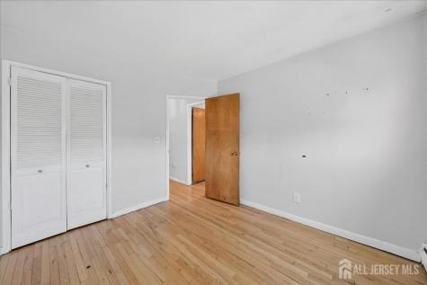 27 Concannon Drive Fords NJ 08863