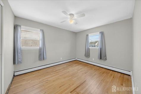 27 Concannon Drive Fords NJ 08863